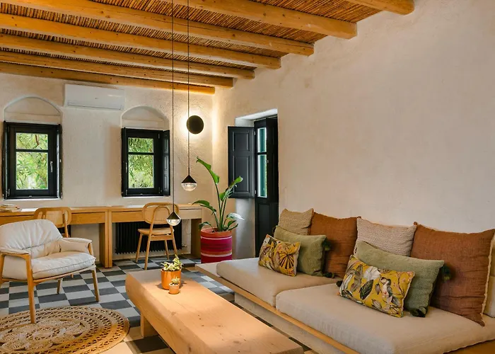 Casa Miel * אמבלאס