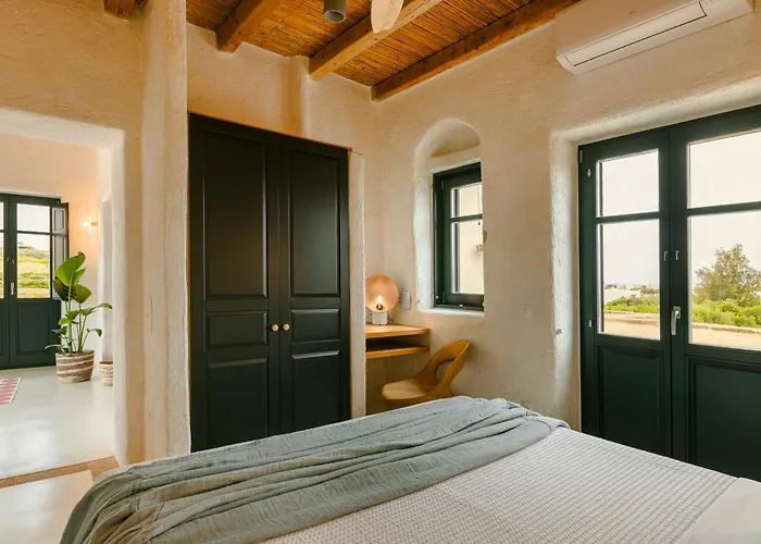 Casa Miel אמבלאס