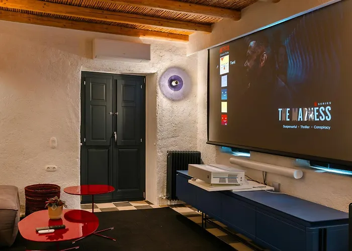 Casa Miel אמבלאס