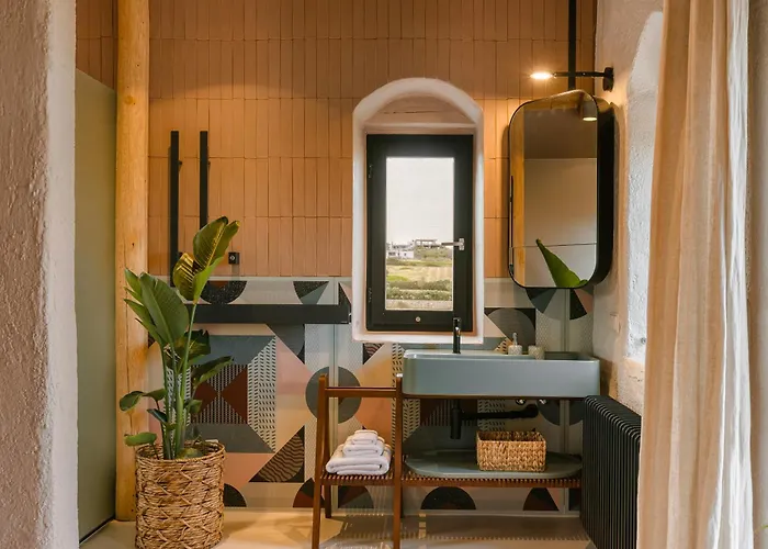 Casa Miel אמבלאס